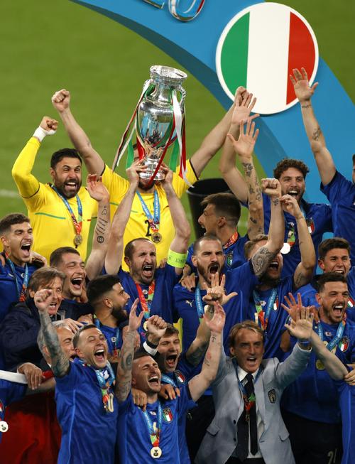 意大利为欧洲杯庆祝（意大利举办欧洲杯）